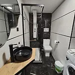 Black 公寓 貝尼多姆