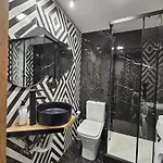 Black Daire